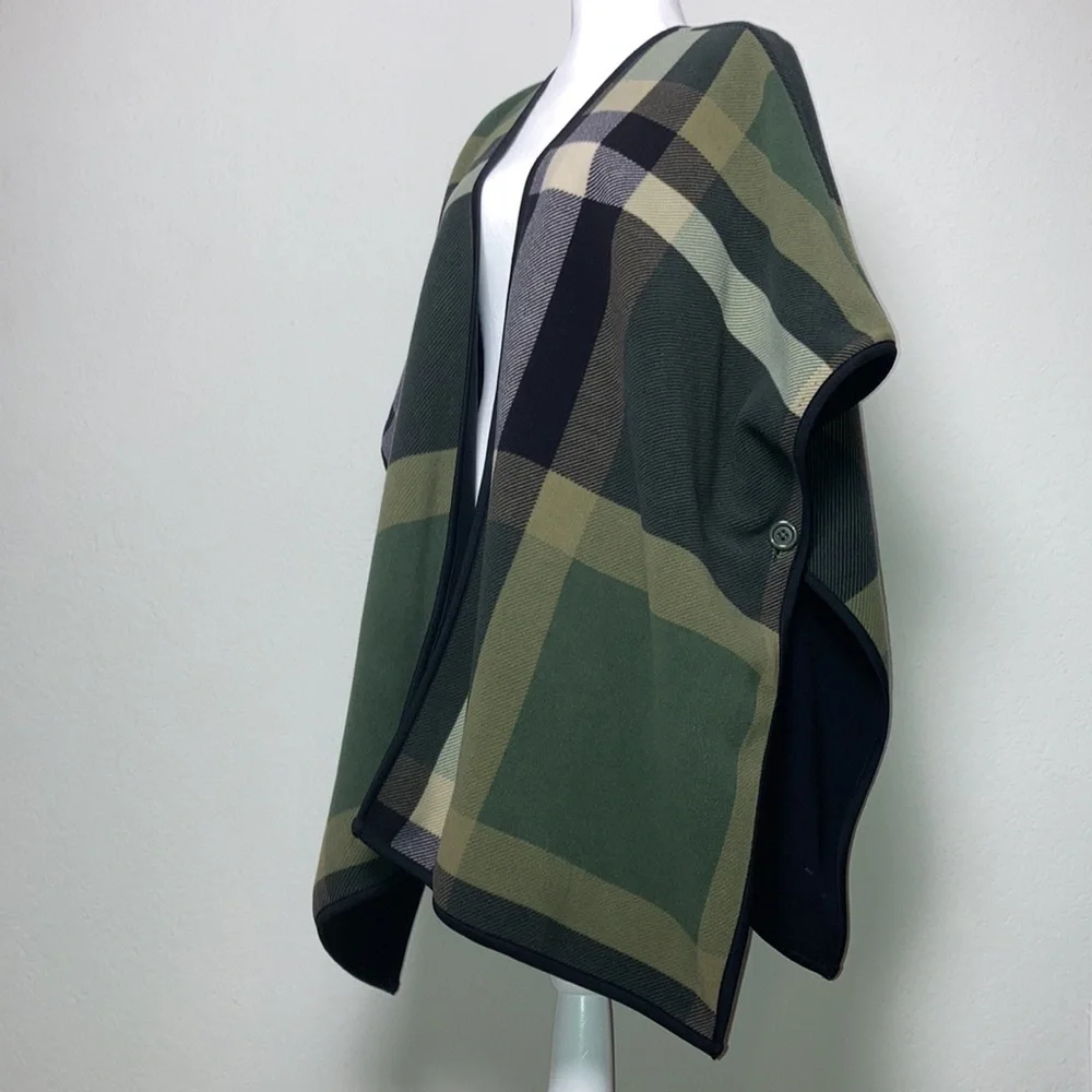 D&Co Plaid Stole, Poncho, Shawl, Cape Plaid Black & Green Stole